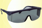 Lux Optical Pivolux állítható szárú munkavédelmi védőszemüveg, füstszínű lencsével, oldalvédővel 60326-os