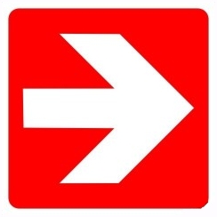 Tűzoltó készülék helyét jelölő nyíl, után világító tűzvédelmi öntapadós matrica